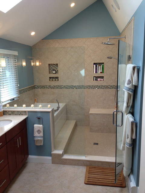 CustomWorks american-traditional-bathroom