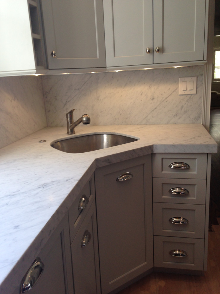 Transitional kitchen photo in DC Metro