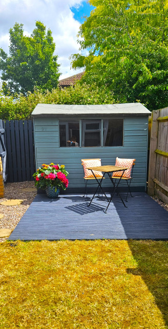 Home Staging - Two bedroom Milton Keynes contemporary-deck