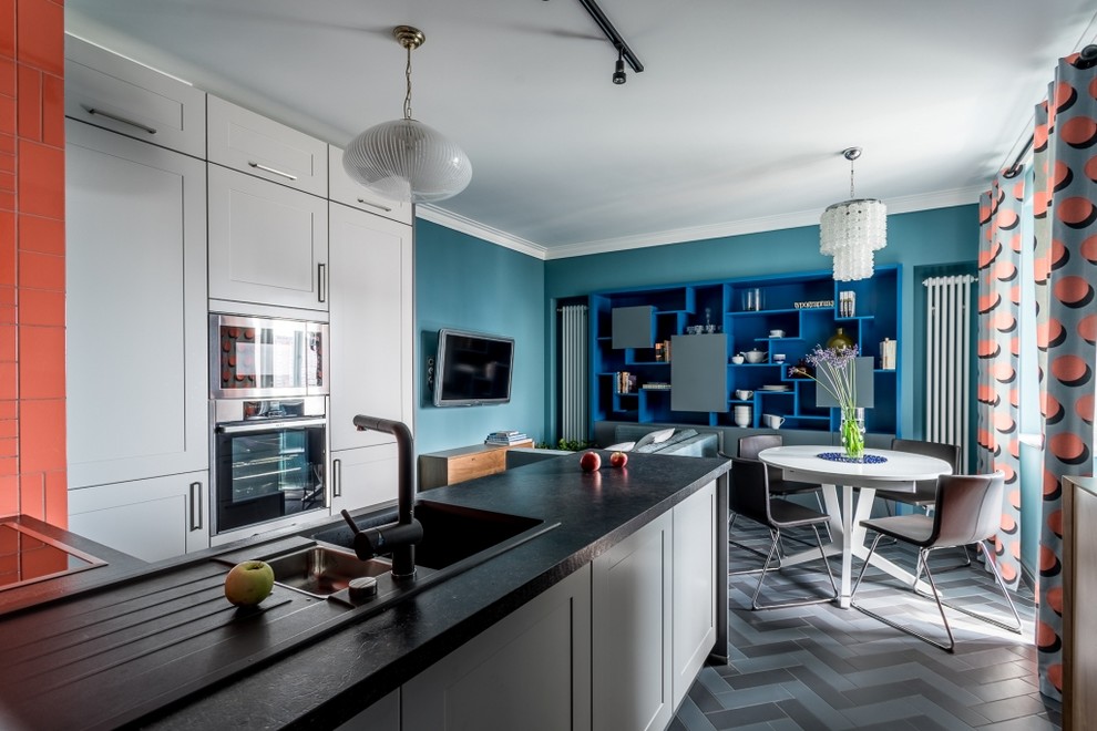 Синее-синее море