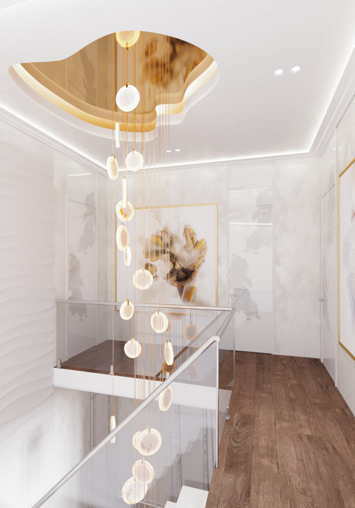 Лестничный холл с элементами минимализма