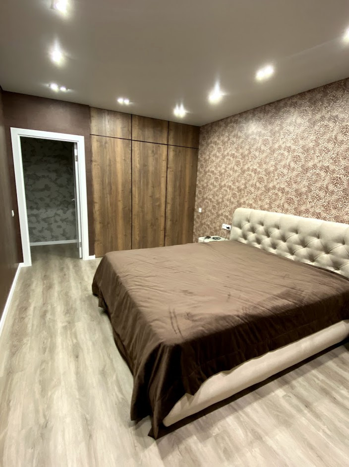 Петра Ломако 6