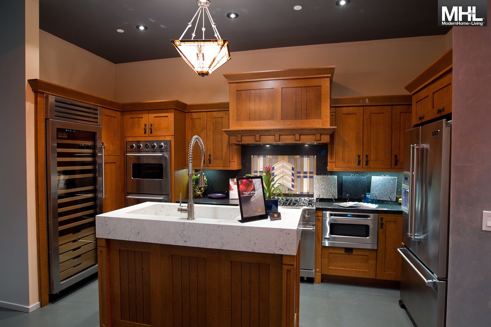 Inspiration for a transitional kitchen remodel in Los Angeles