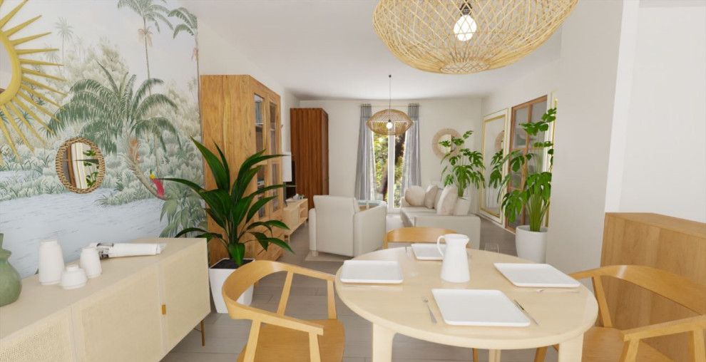 Immagine di una grande sala da pranzo tropicale con pareti beige, parquet chiaro, pavimento beige e carta da parati