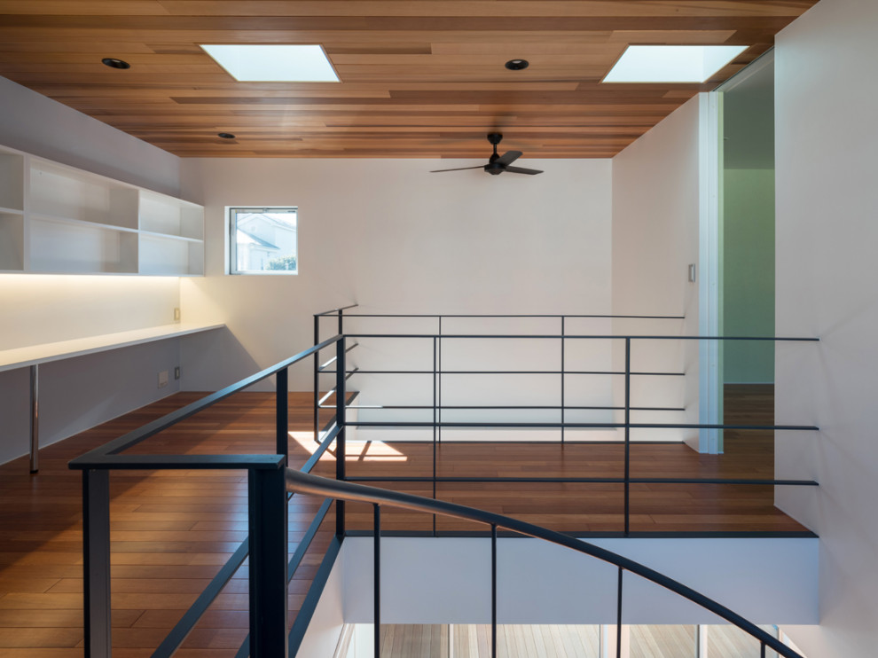 他の地域にあるおしゃれなホームオフィス・書斎の写真