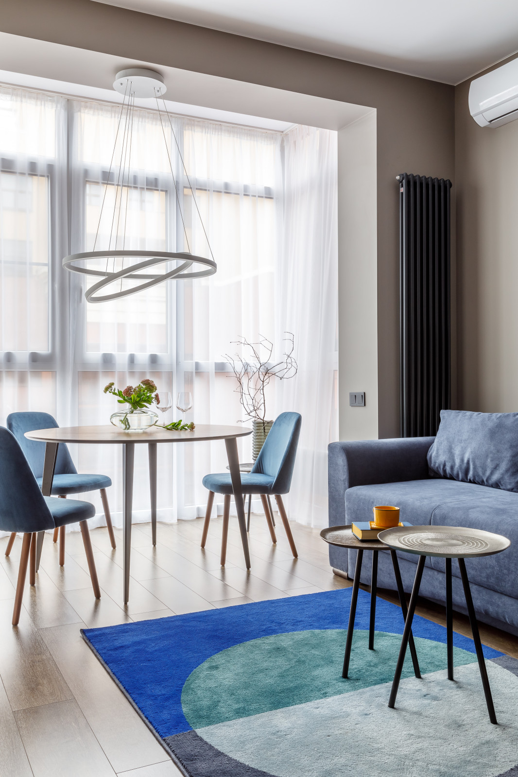 Светлая квартира с яркими акцентами 51 м²