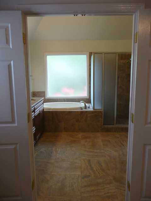 Masterbath Makeover klassisch-badezimmer