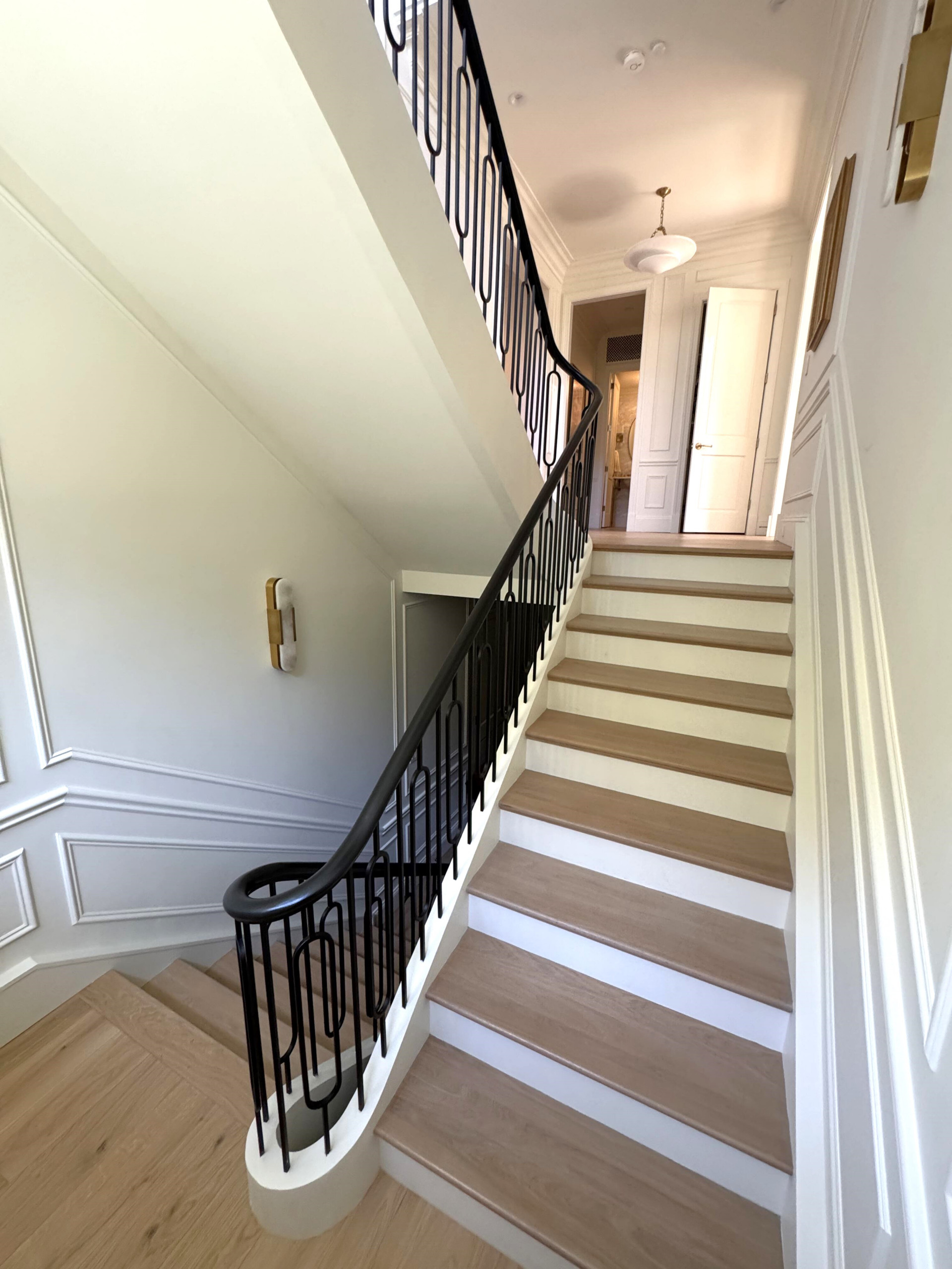 134_Stunning Straight Stair with an Elliptical Twist, McLean, VA 22101