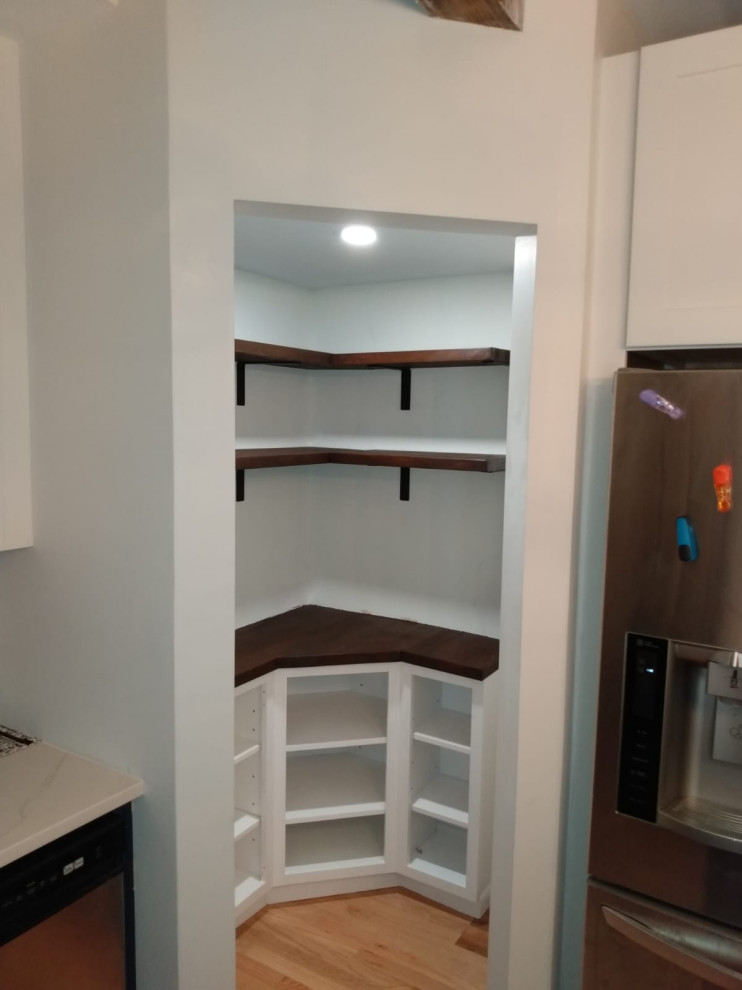 Modren kitchen and living room Renoavation