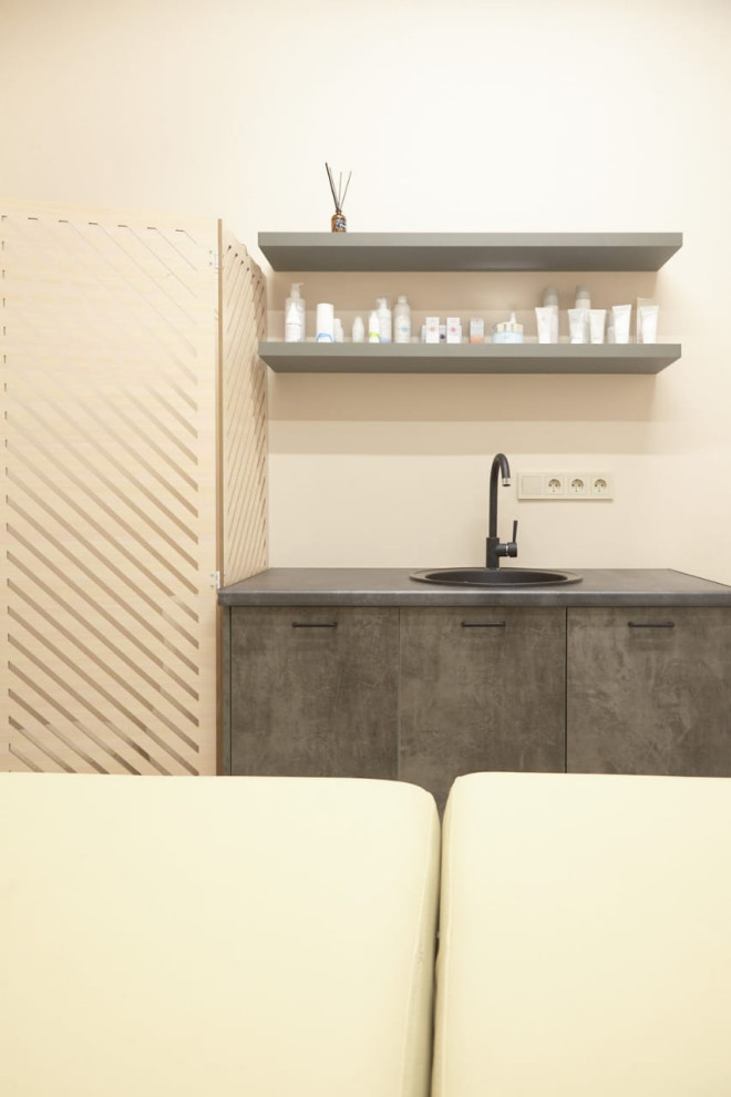 Реализация  студии аппаратной косметологии