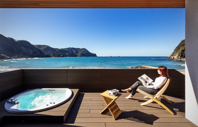HaCoMeGaNe moderno-terraza-y-balcon