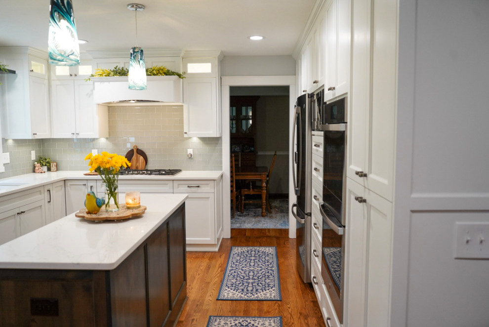Golden Kitchen