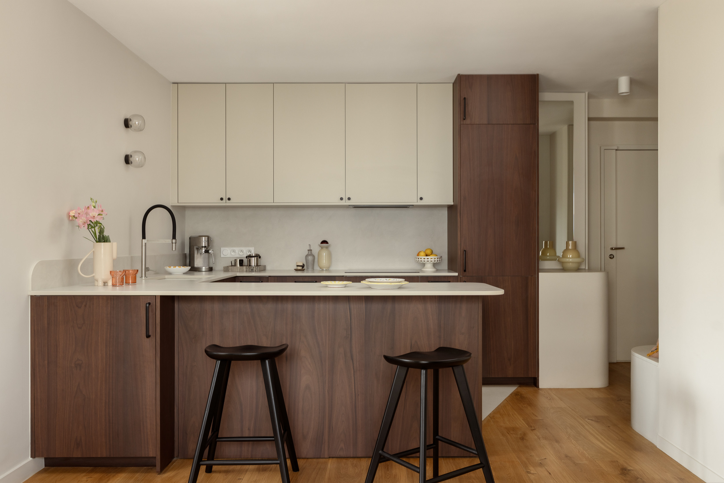 Réinventer les circulations dans un appartement parisien de 73 m² — Ménilmontant