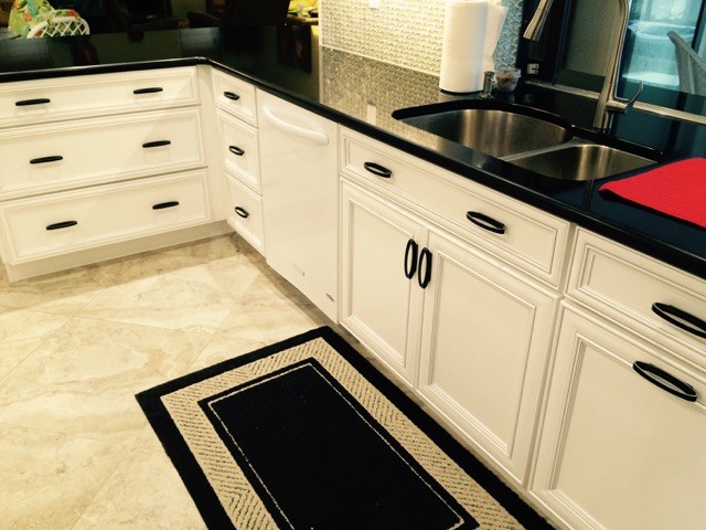 Inspiration for a transitional home design remodel in Miami