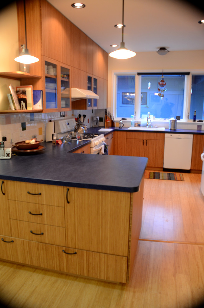 Eclectic kitchen photo in Seattle