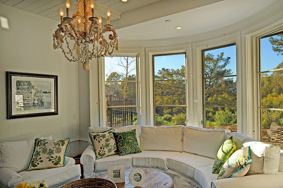 Photo of a beach style family room in Los Angeles.