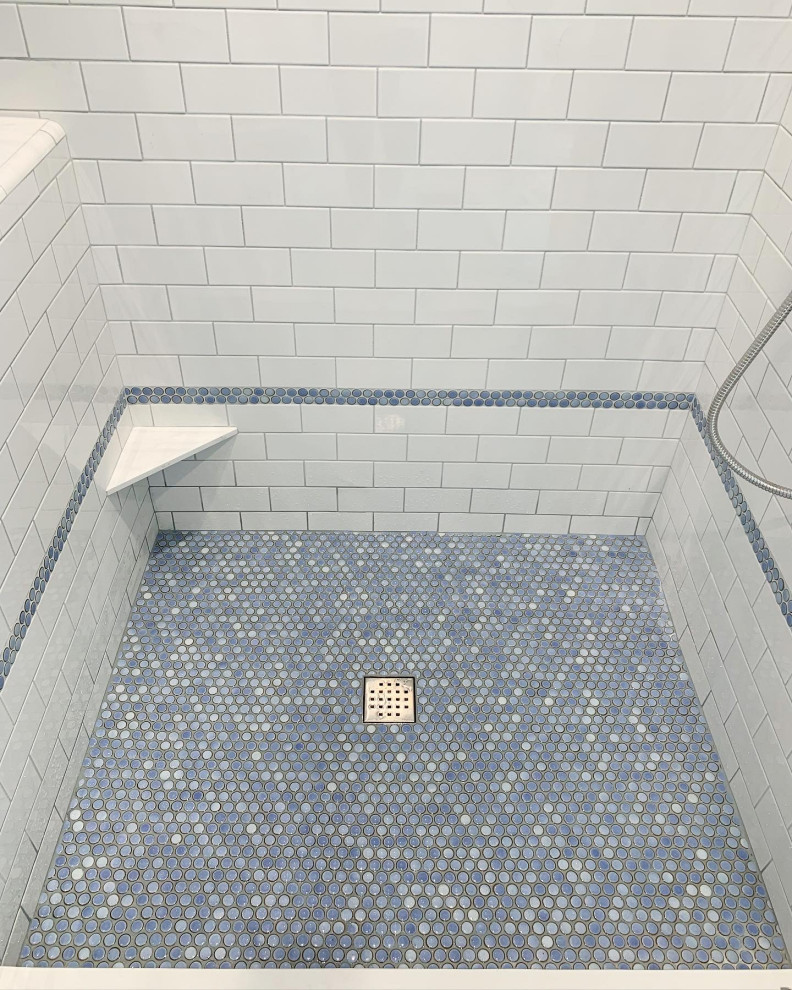 Idee per una stanza da bagno stile marinaro