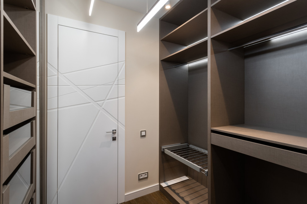 Проект с яркой детской комнатой