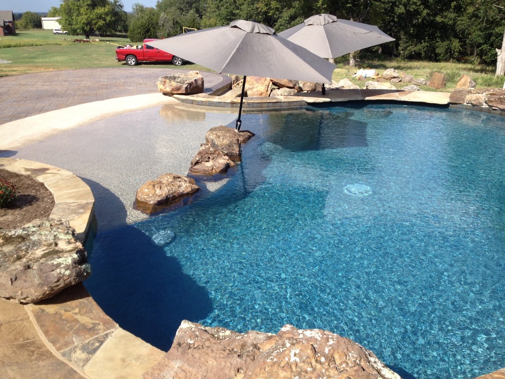 Antigua Wet Edge pool interior two different colors - Pool - Austin ...