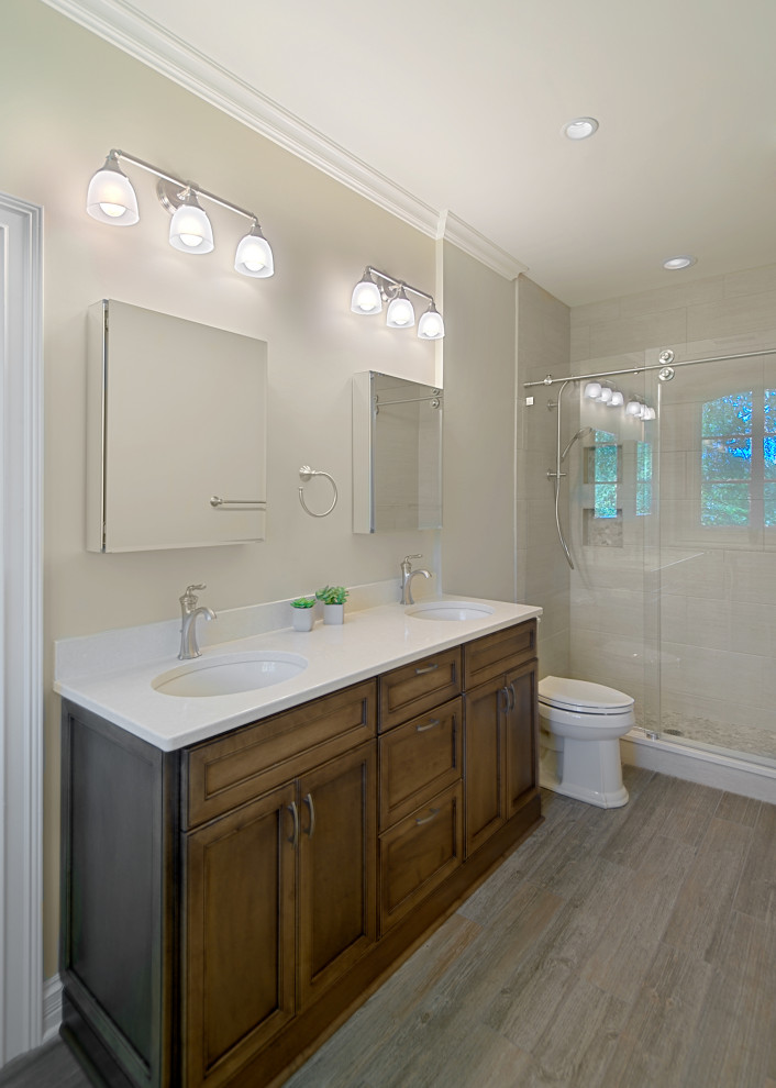 Home design - rustic home design idea in Chicago