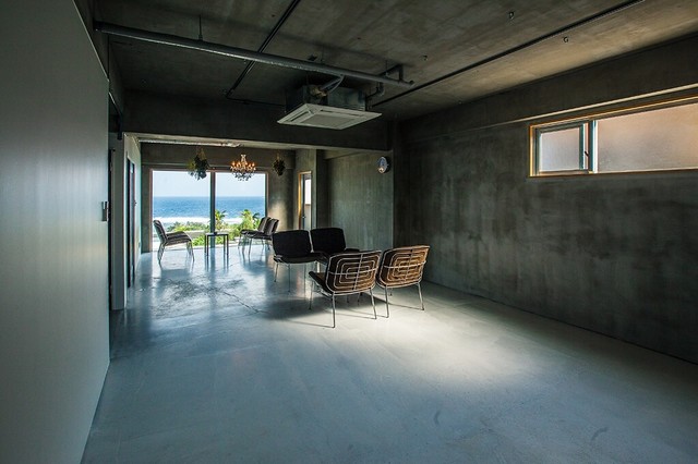 コンクリートと木が共存する家 Modern Other By 洲鎌設計室株式会社 Houzz