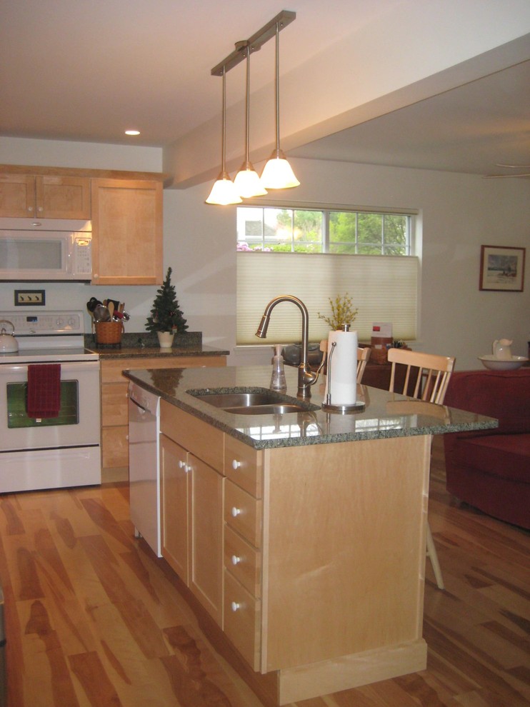 Photo of a kitchen in Burlington.