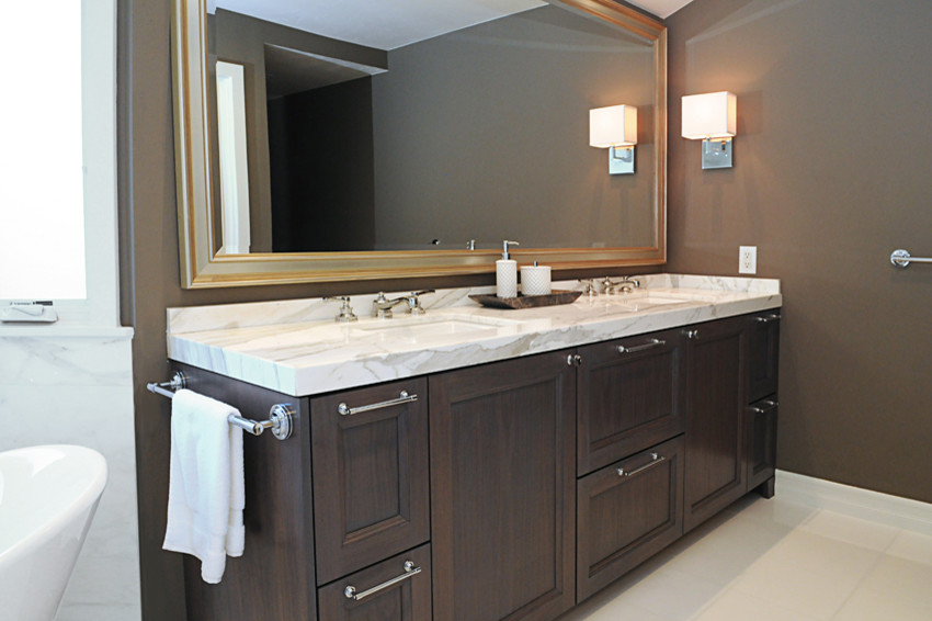 Links Point Master Bath