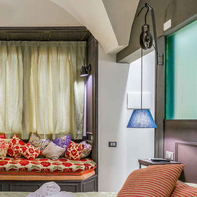 Piccola casa vacanze in centro citt&agrave; - Comiso (RG) mediterranean-bedroom