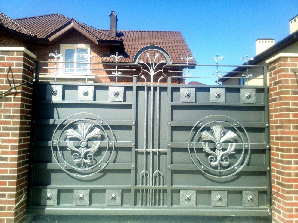 Кованые ворота