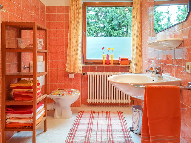 Interior Redesign contemporaneo-stanza-da-bagno