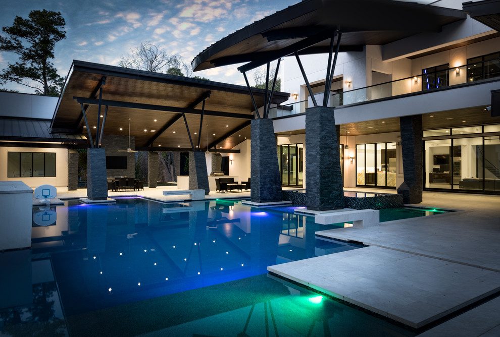 Inspiration for a contemporary pool in Houston.