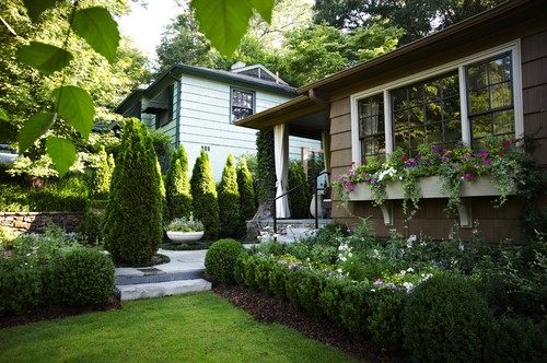 traditional landscape gardening outdoor
