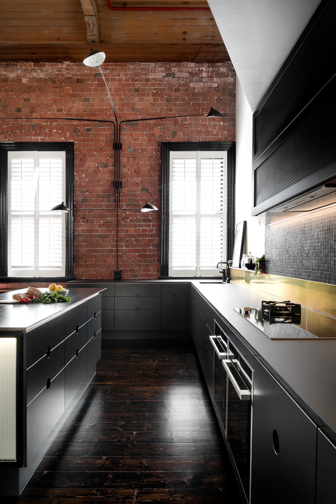 Design ideas for an industrial kitchen in Melbourne.
