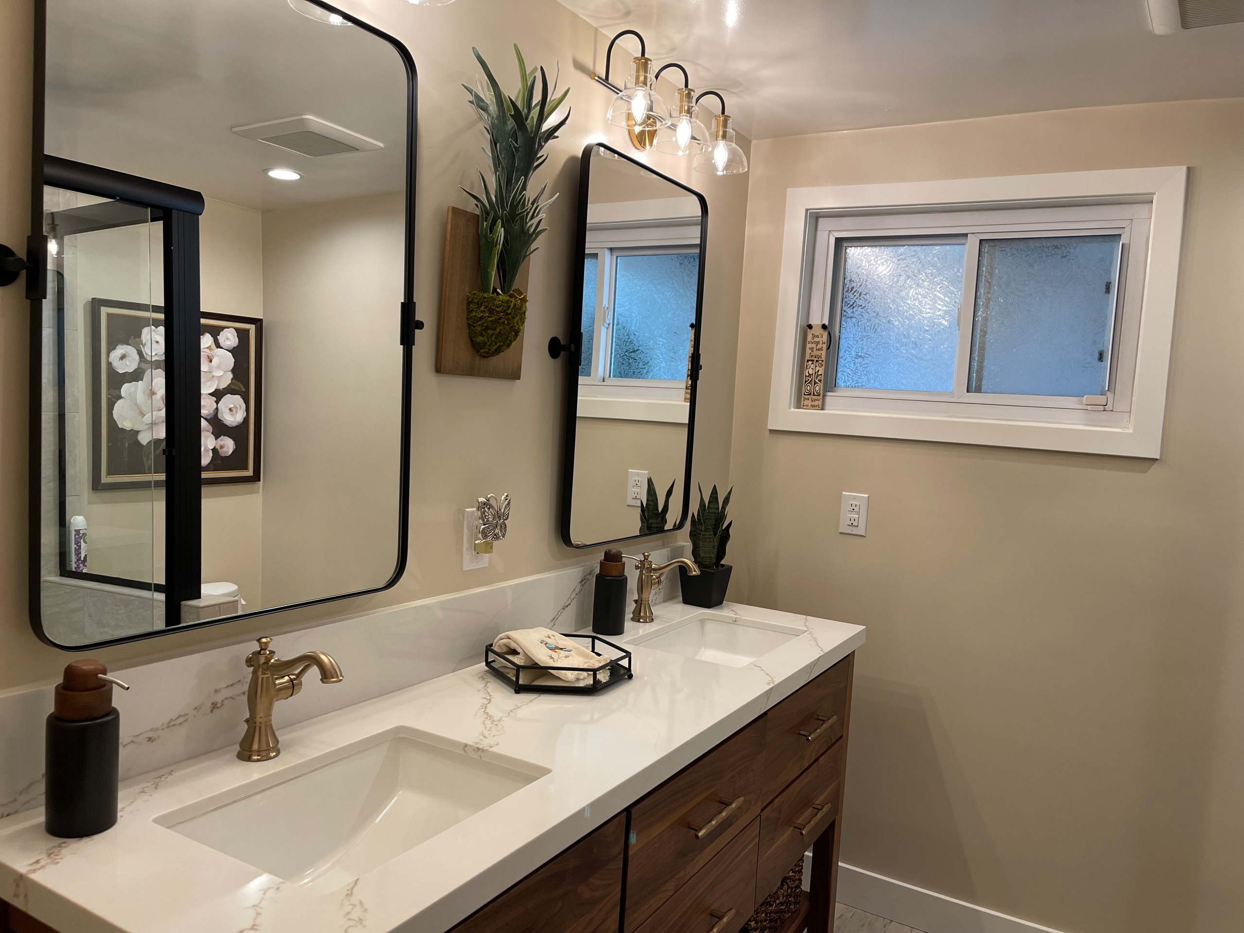 Val Verde Home Update - Rueff