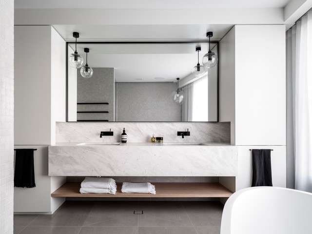 5 Reasons Your Bathroom Smells Funky And How To Fix The Problem Houzz Au - Why Does Bathroom Smell Wet And Dry