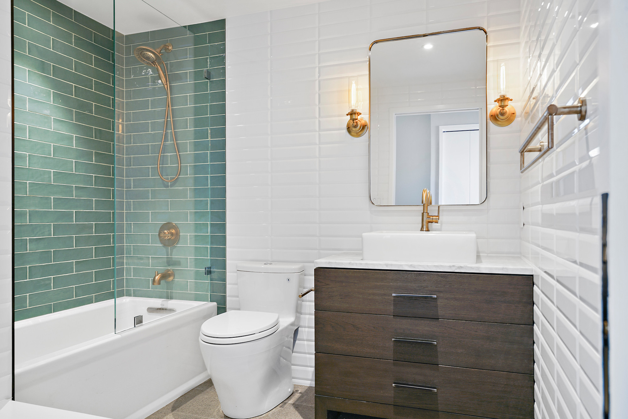 Contemporary New Kitchen Design