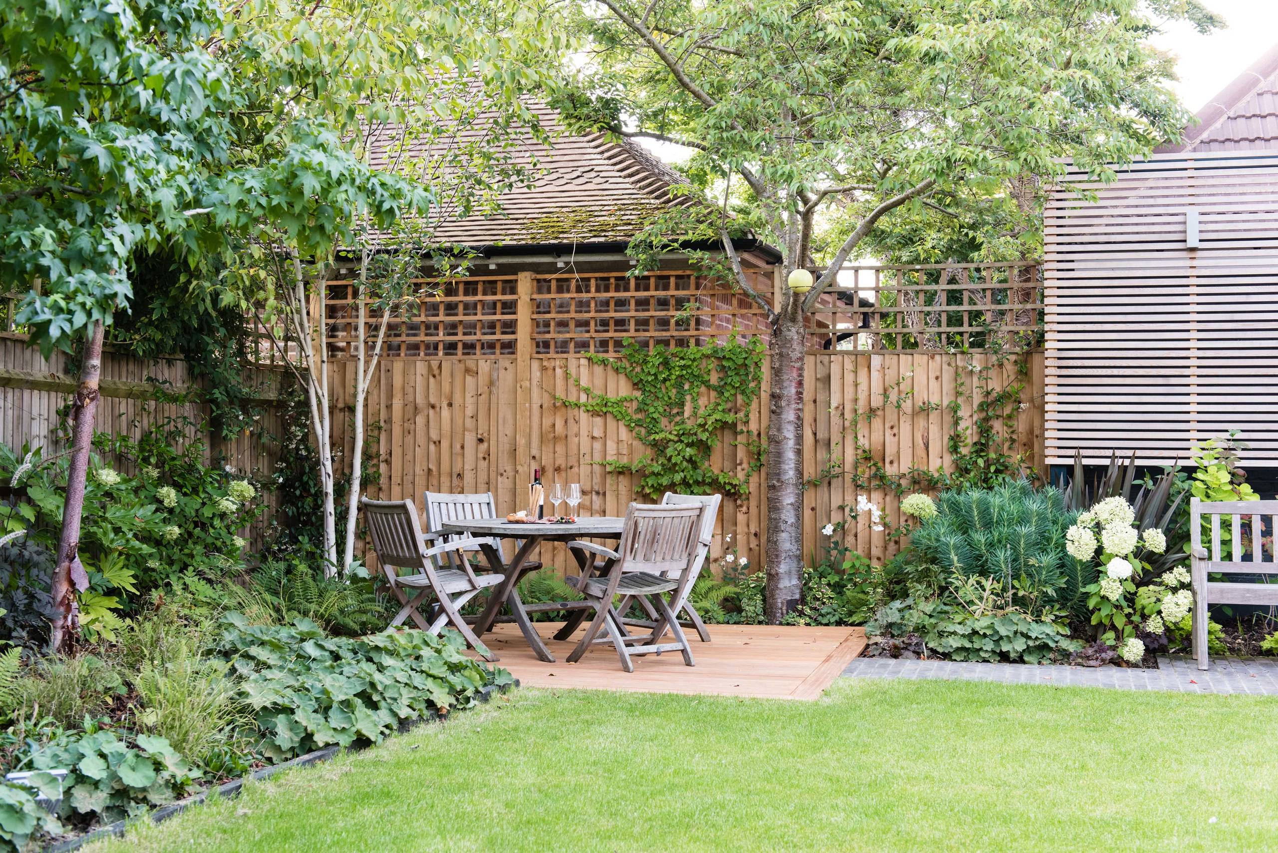Fencing & Seating Areas