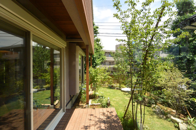 坂の上の住宅 skandinavisch-patio