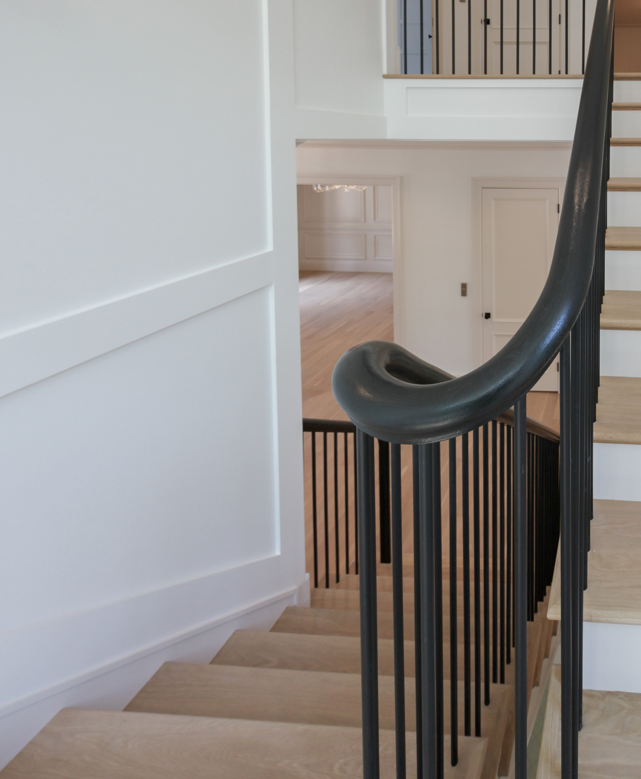 88_Clean & Modern Staircase, Arlington VA 22207