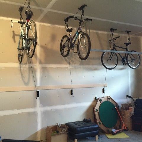 Bike pulley clearance storage