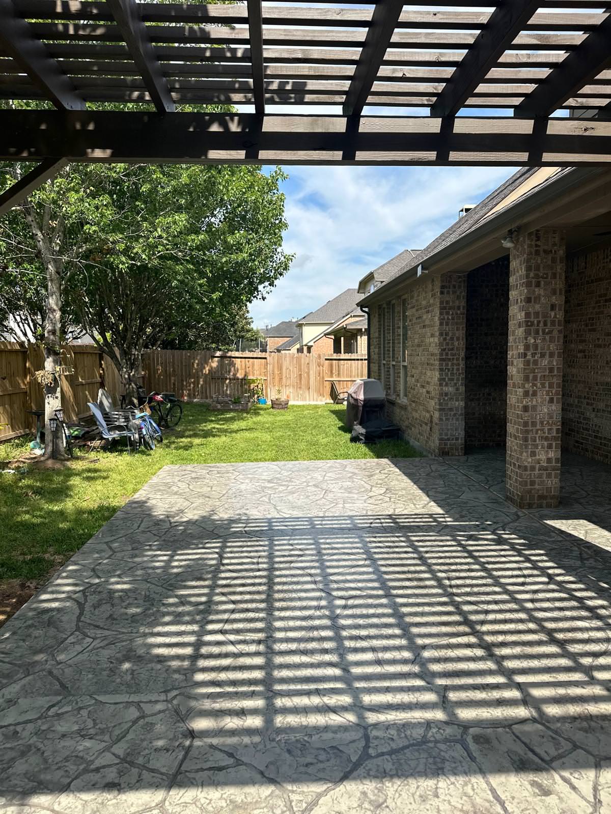 Pergola and patio extension in Firethorne