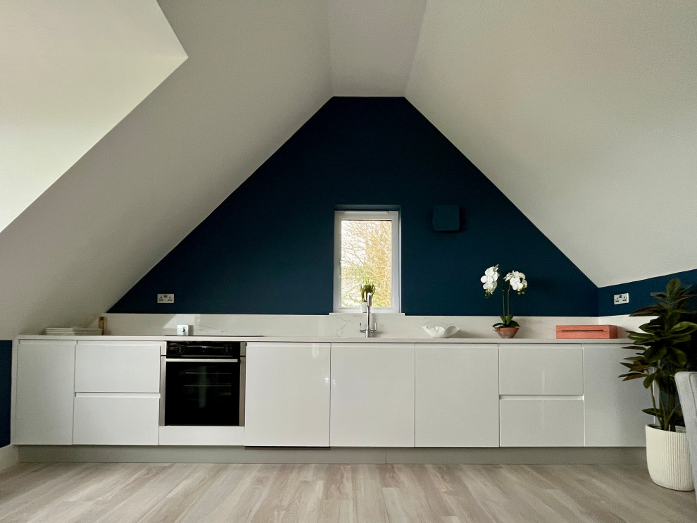 Contemporary Coastal Airbnb | Garage Conversion, St Margaret's, Dover