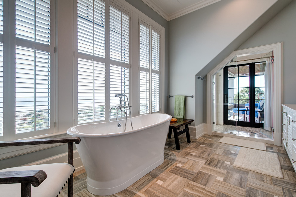 Klassisches Badezimmer in Charleston