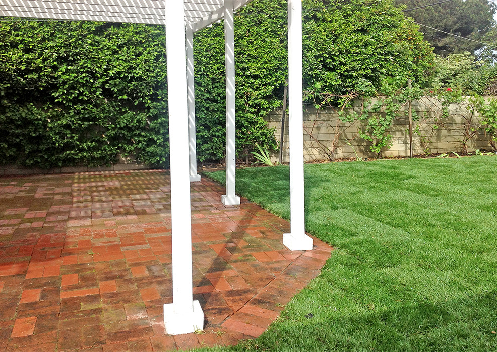 Custom Painted Wood Pergola - Los Angeles - von Flores Artscape, Inc ...