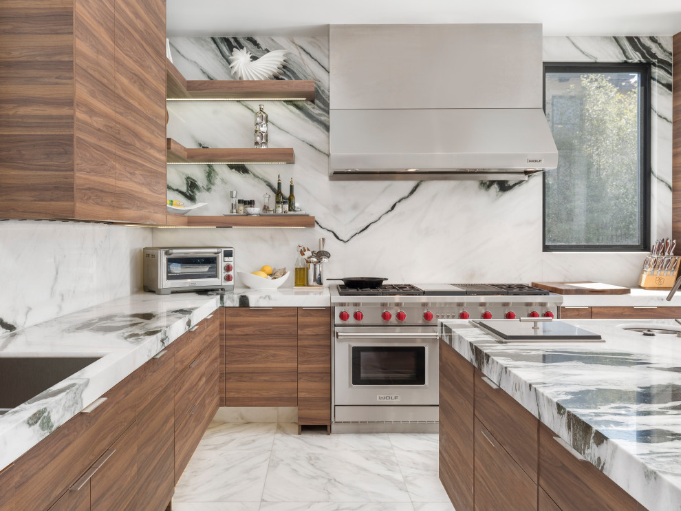 Inspiration for a modern kitchen remodel in Other