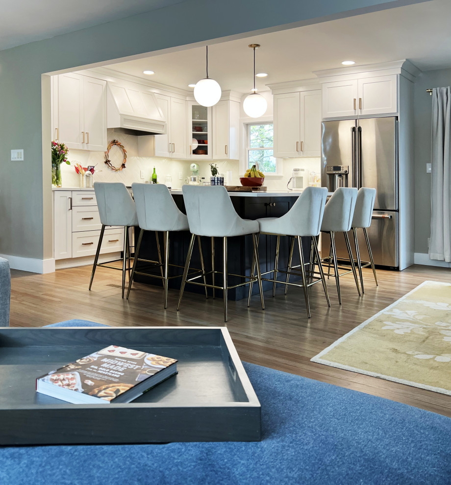 Example of a transitional kitchen design in New York