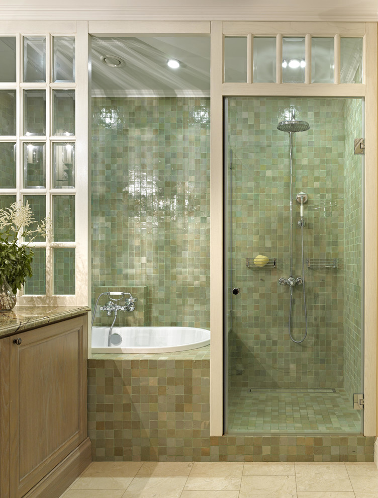 Cette photo montre une petite douche en alcôve principale en bois vieilli avec un placard avec porte à panneau encastré, une baignoire encastrée, un bidet, un carrelage vert, des carreaux de béton, un mur beige, un sol en carrelage de porcelaine, un lavabo posé et un plan de toilette en marbre.