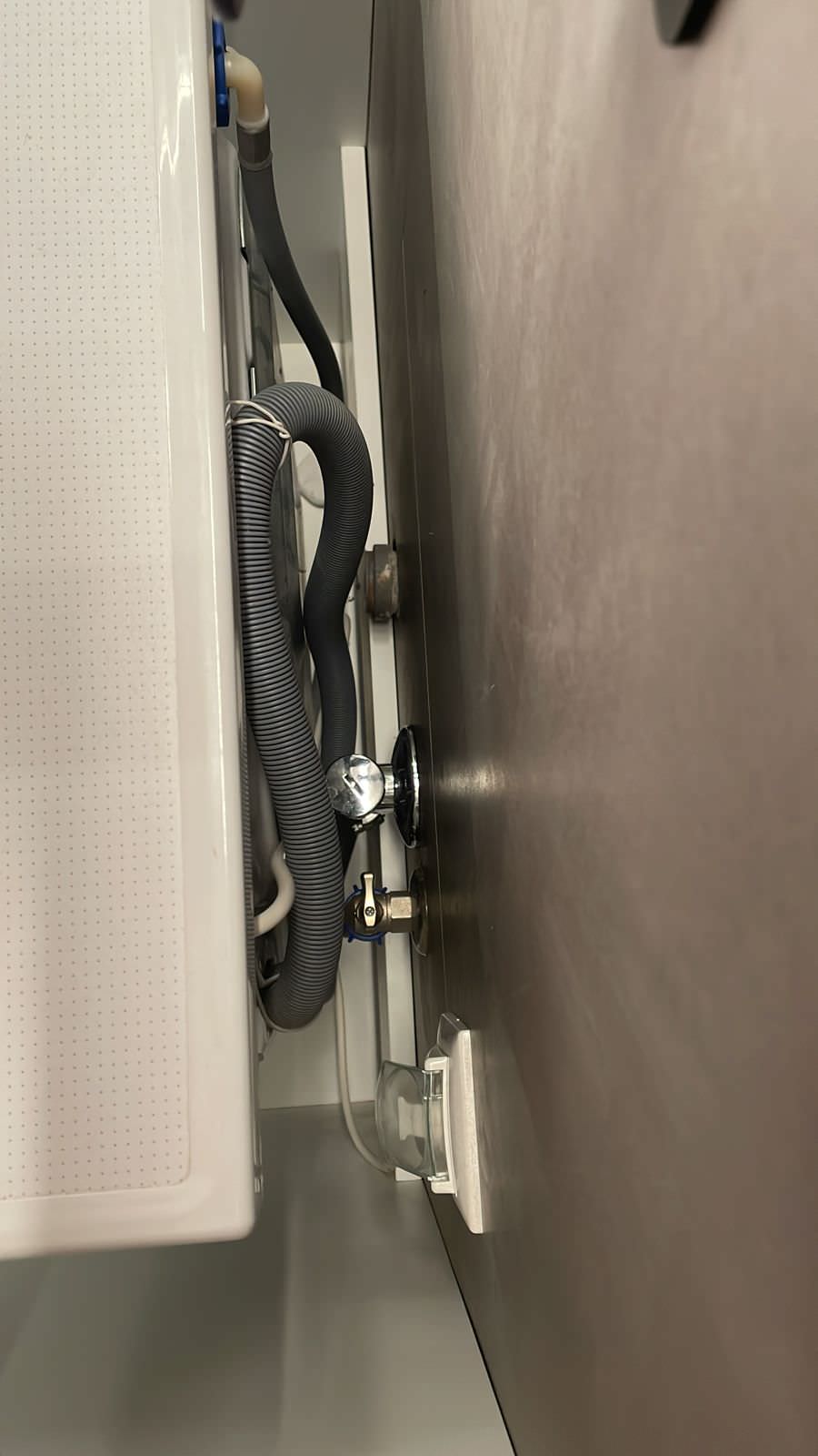 Тумба в с/у, эмаль, акриловый лак, двусторонняя покраска