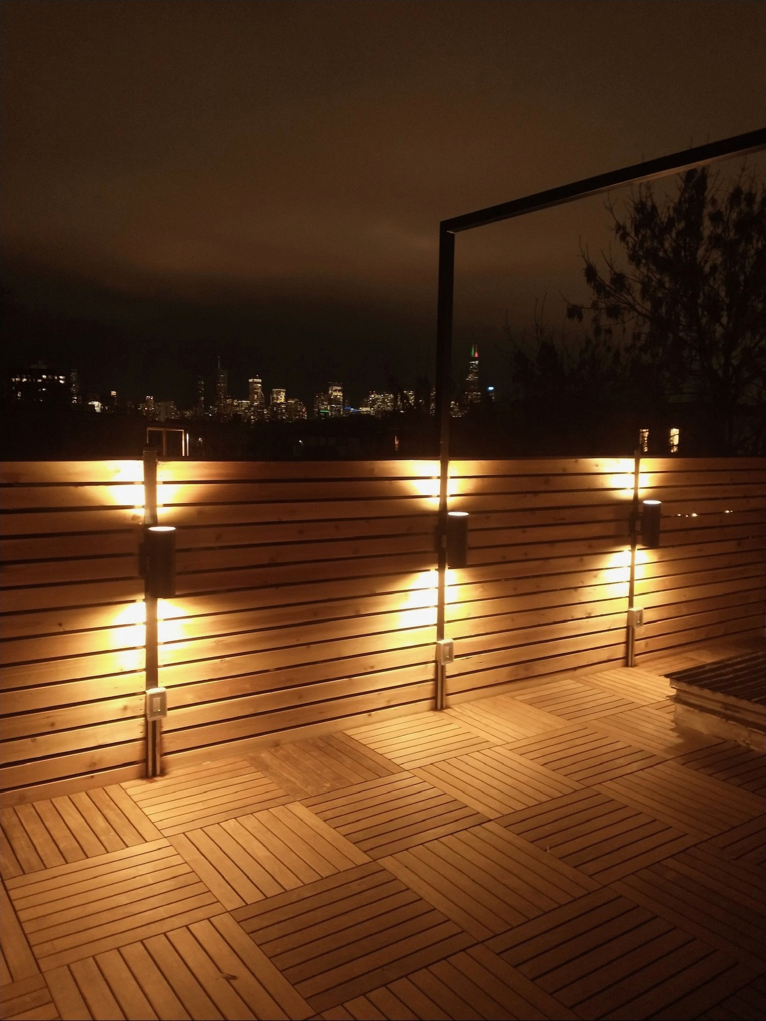 Wicker park, rooftop deck