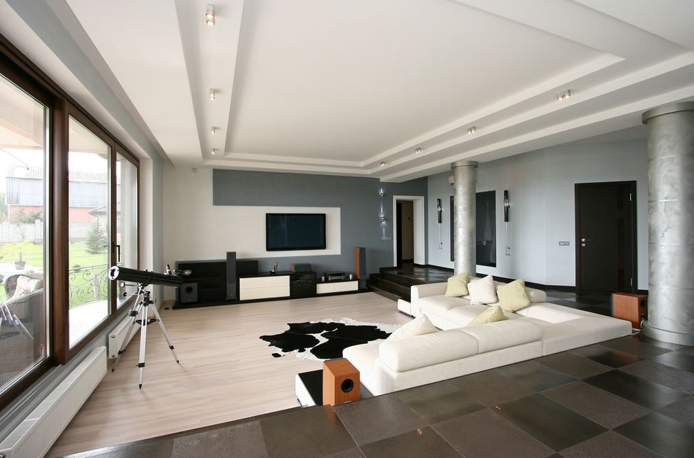 Contemporary style apartment